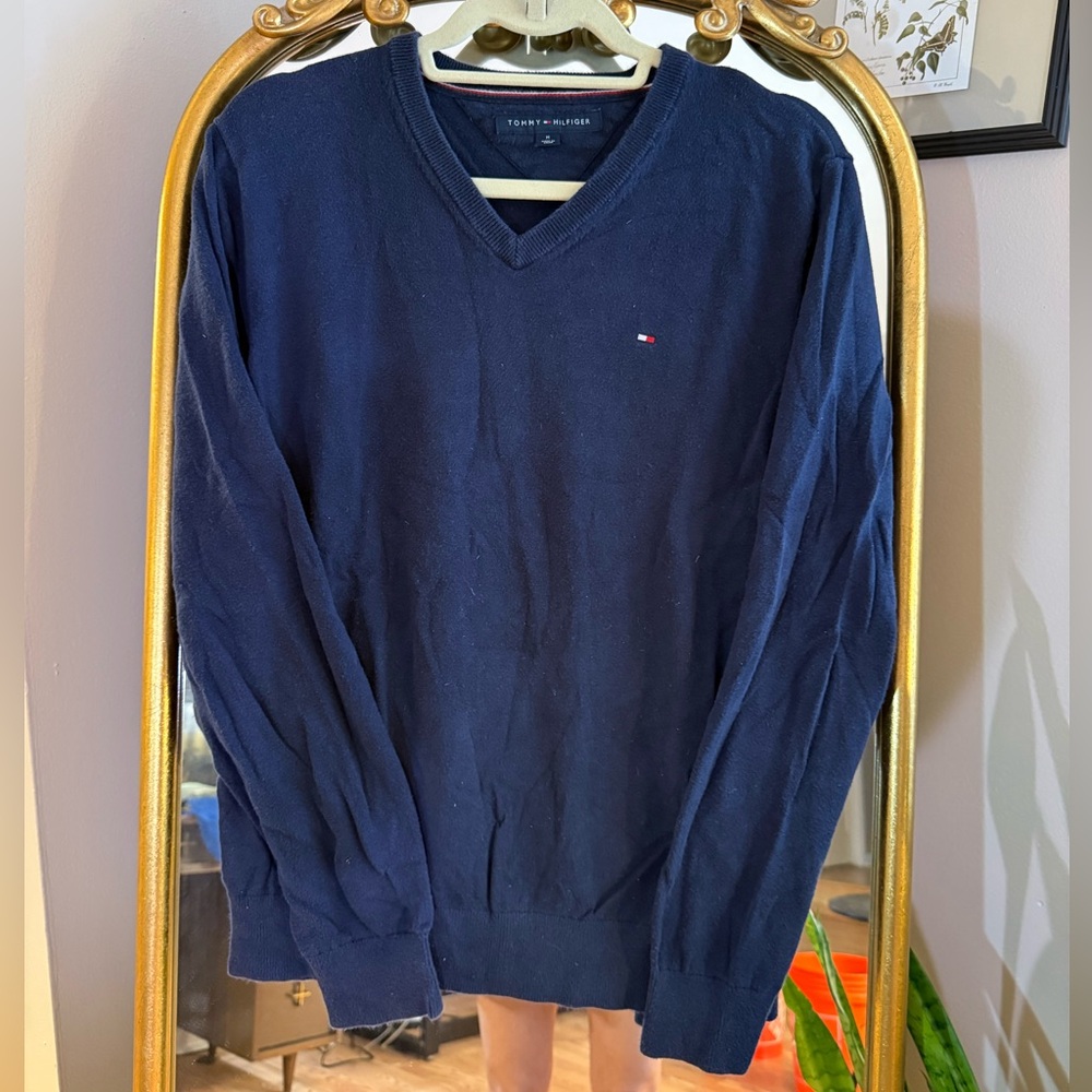 Tommy Hilfiger Men's Navy V-Neck Sweater